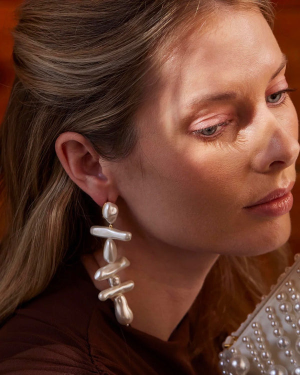 Lele Sadoughi Grand Estate Linear Earrings