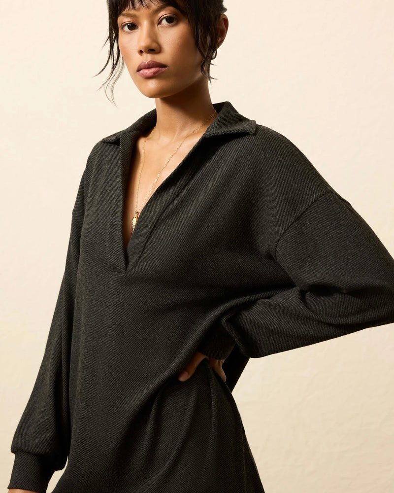 Faherty Legend Sweater Hudson Dress in Heathered Black Twill