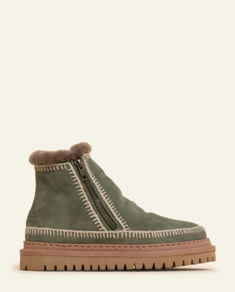 Laidback London Setsu 4.0. Crochet Boot Moss Suede