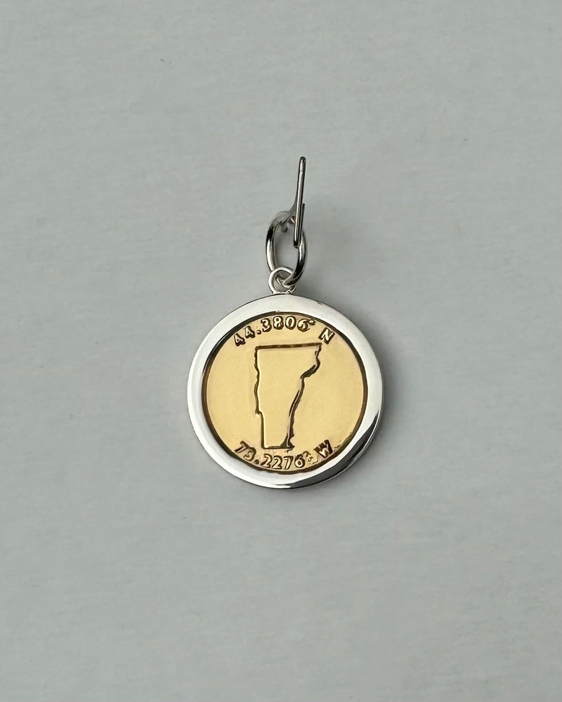 LOLA Vermont Gold Center Medium Pendant