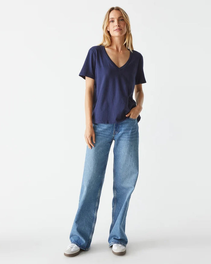 (取寄) マイケル スターズ レディース トビ V-ネック ティー Michael Stars women Tobi V-neck Tee Nocturnal Women's Michael Stars Tobi V-neck Tee | Zappos.com