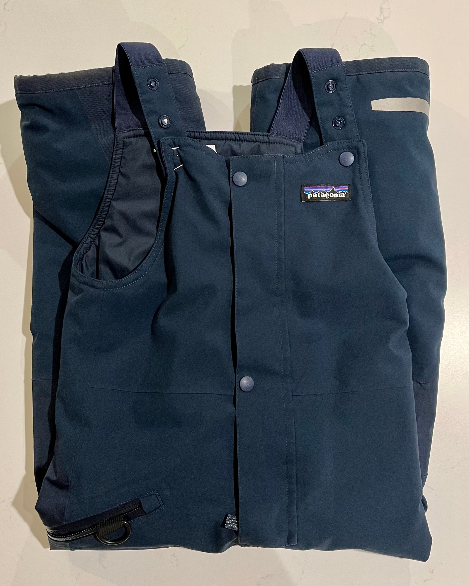 Patagonia Baby Snow Pile Bibs - Navy - 4T – Monelle Vermont